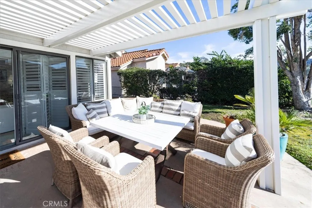 28742 Vista Valley Drive, Vista, California 92084 home-pic-44