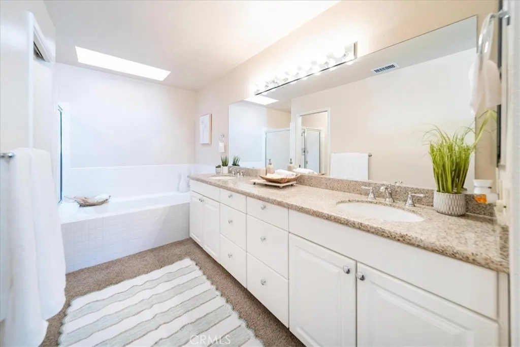 28742 Vista Valley Drive, Vista, California 92084 home-pic-36