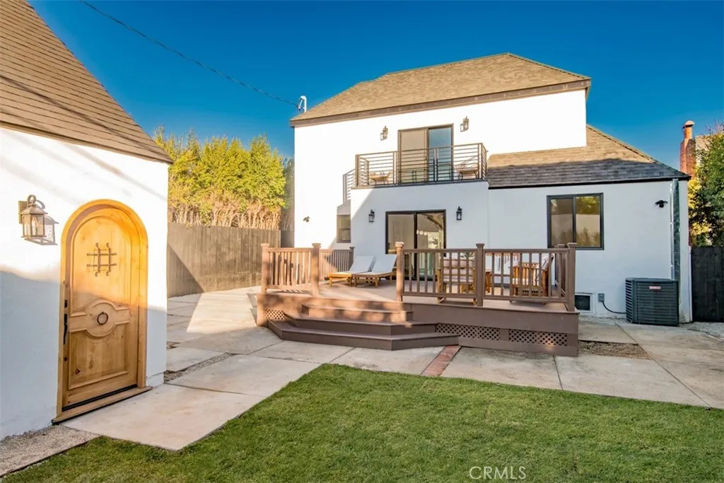323 S Orange Drive, Los Angeles, California 90036 home-pic-44