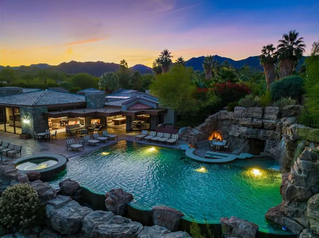 2-web-or-mls-CC_Lantana_OPMG_1223_002