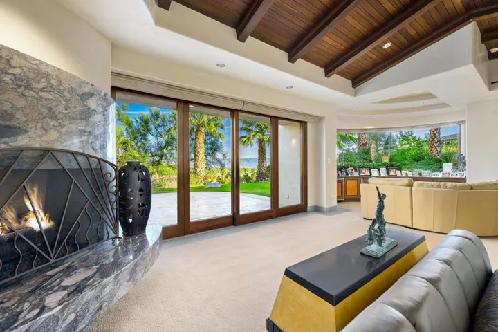 75-web-or-mls-CC_Lantana_OPMG_1223_075