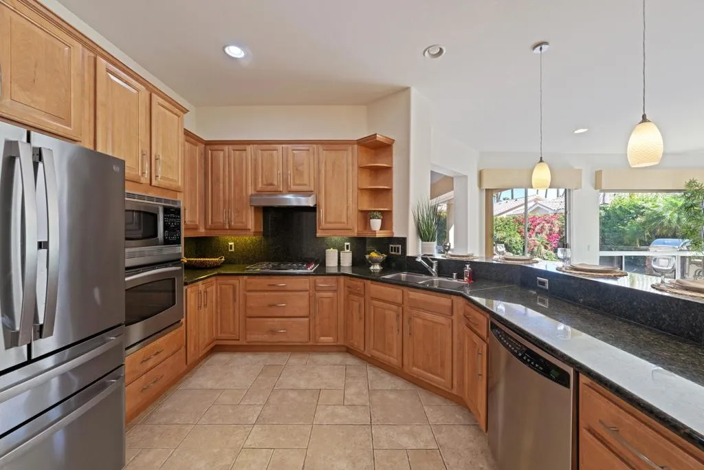 78364 Grape Arbor Avenue, Palm Desert, California 92211 home-pic-16