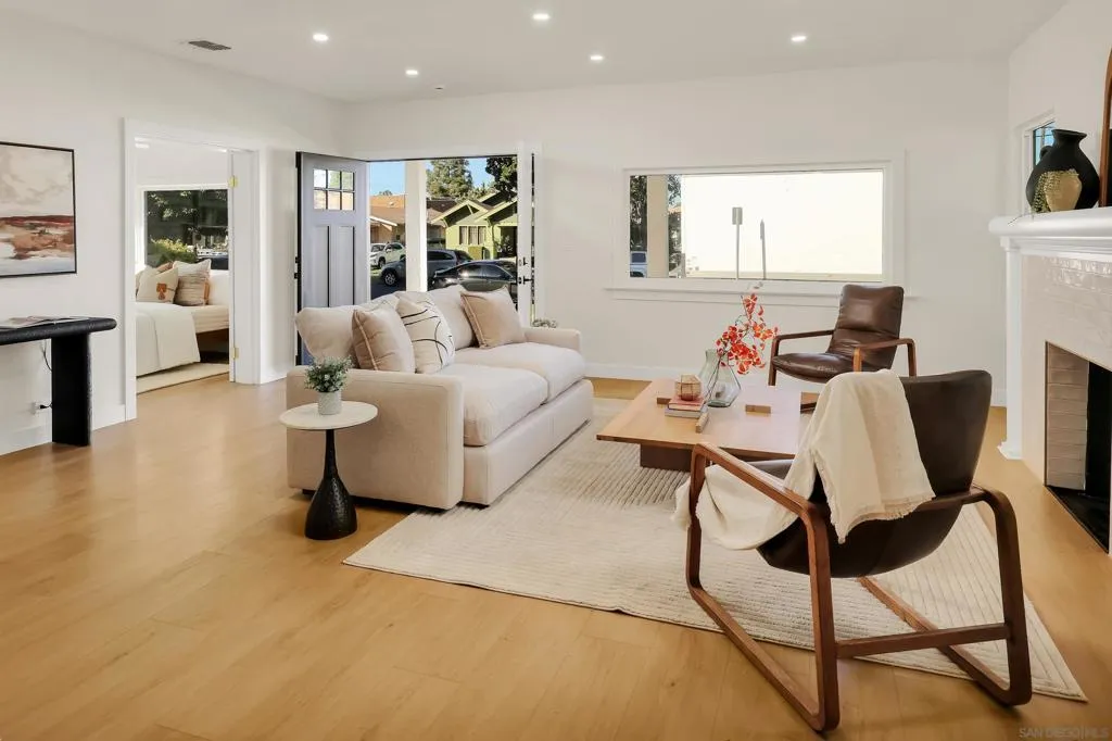 1900 W 41st St, Los Angeles, California 90062 home-pic-14