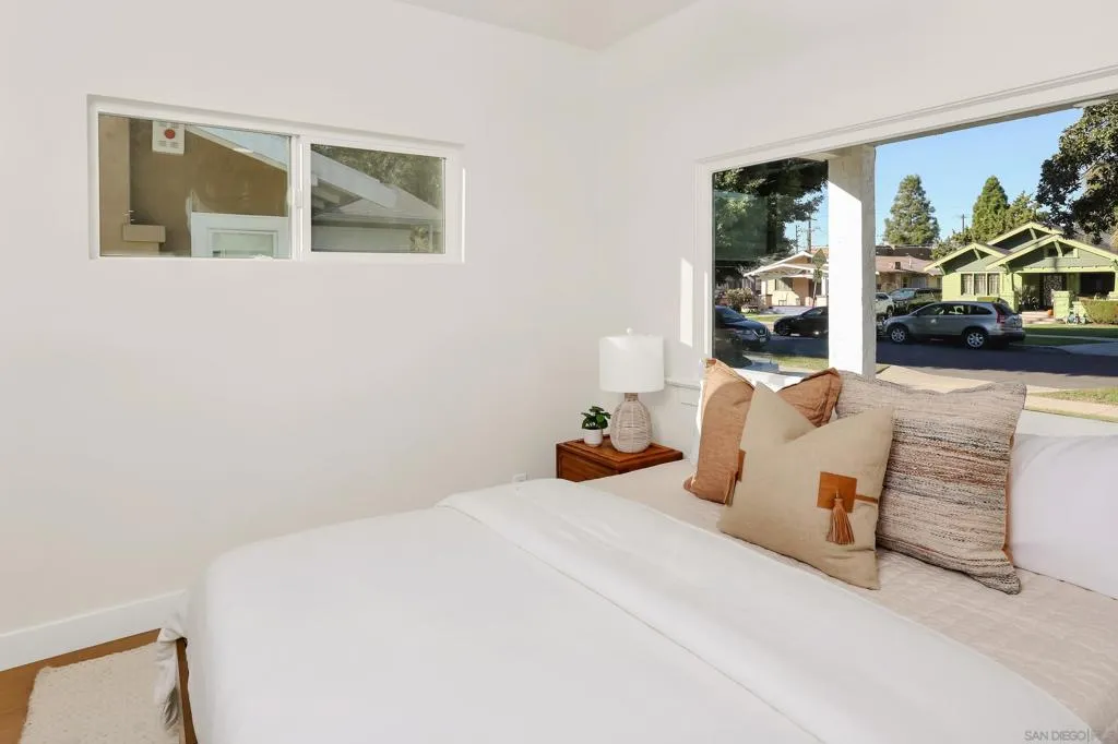 1900 W 41st St, Los Angeles, California 90062 home-pic-12