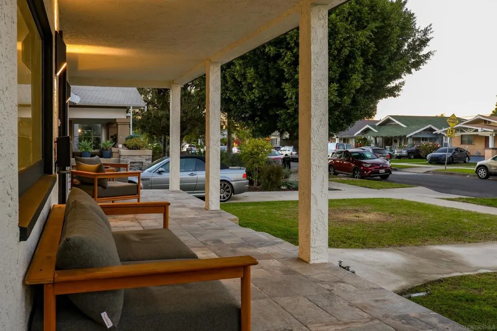 1900 W 41st St, Los Angeles, California 90062 home-pic-60