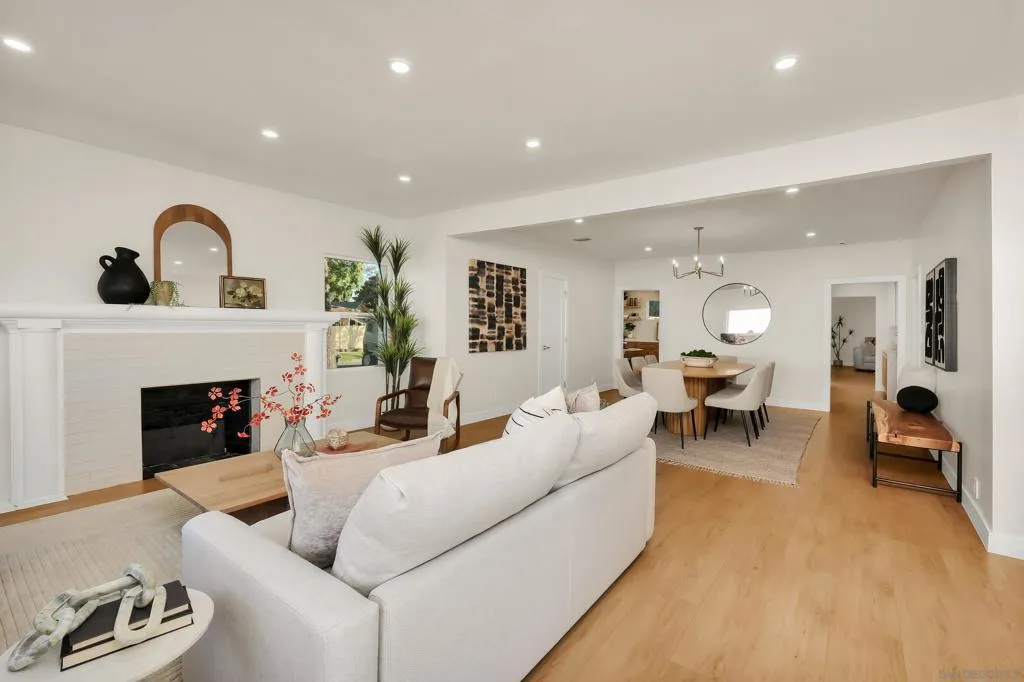 1900 W 41st St, Los Angeles, California 90062 home-pic-6