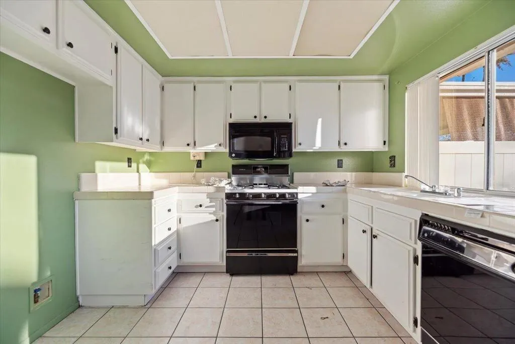 5340 W Palmer Drive, Banning, California 92220 home-pic-18