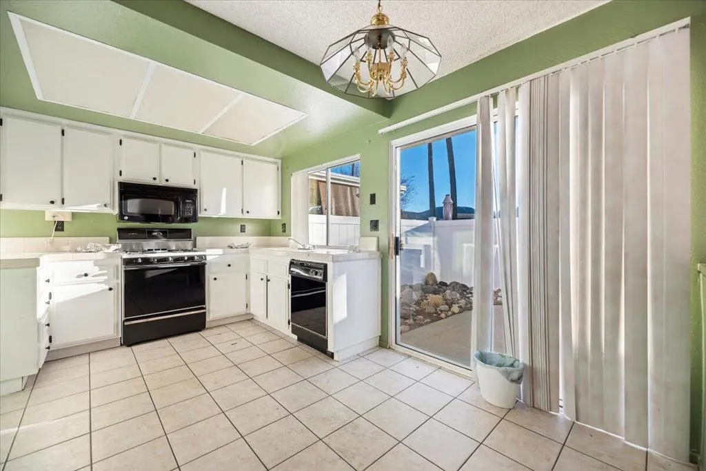 5340 W Palmer Drive, Banning, California 92220 home-pic-17