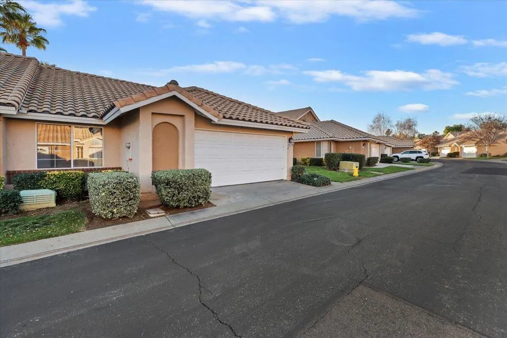 5340 W Palmer Drive, Banning, California 92220 home-pic-5