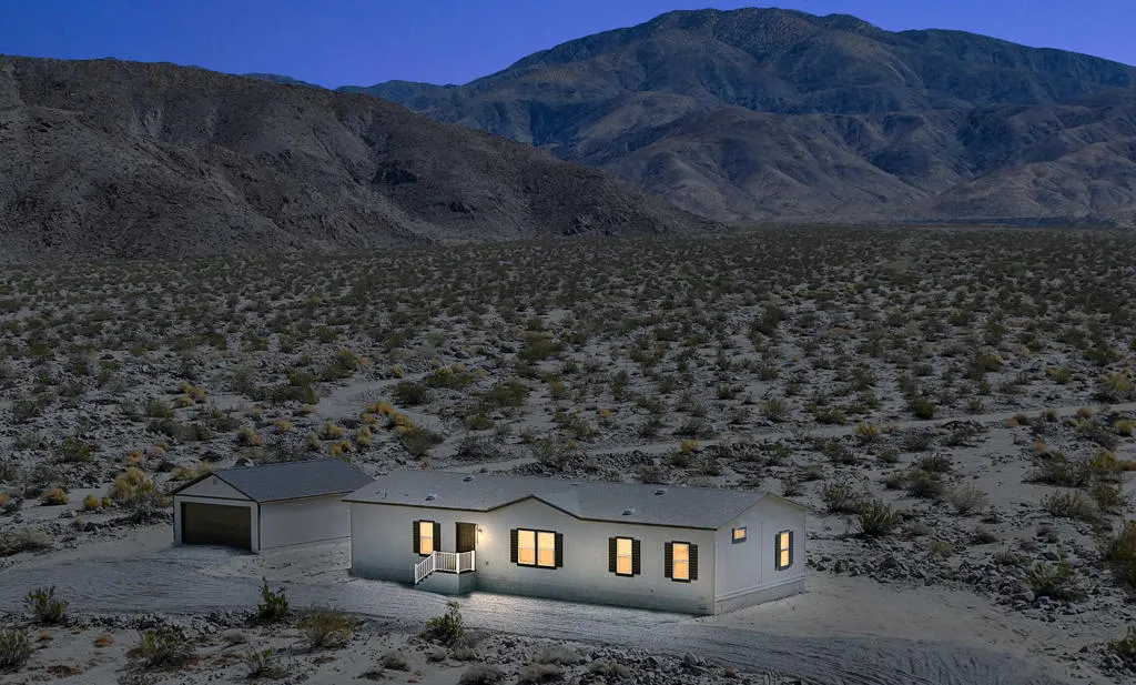 20158 Penny Lane, Desert Hot Springs, California 92241 home-pic-2