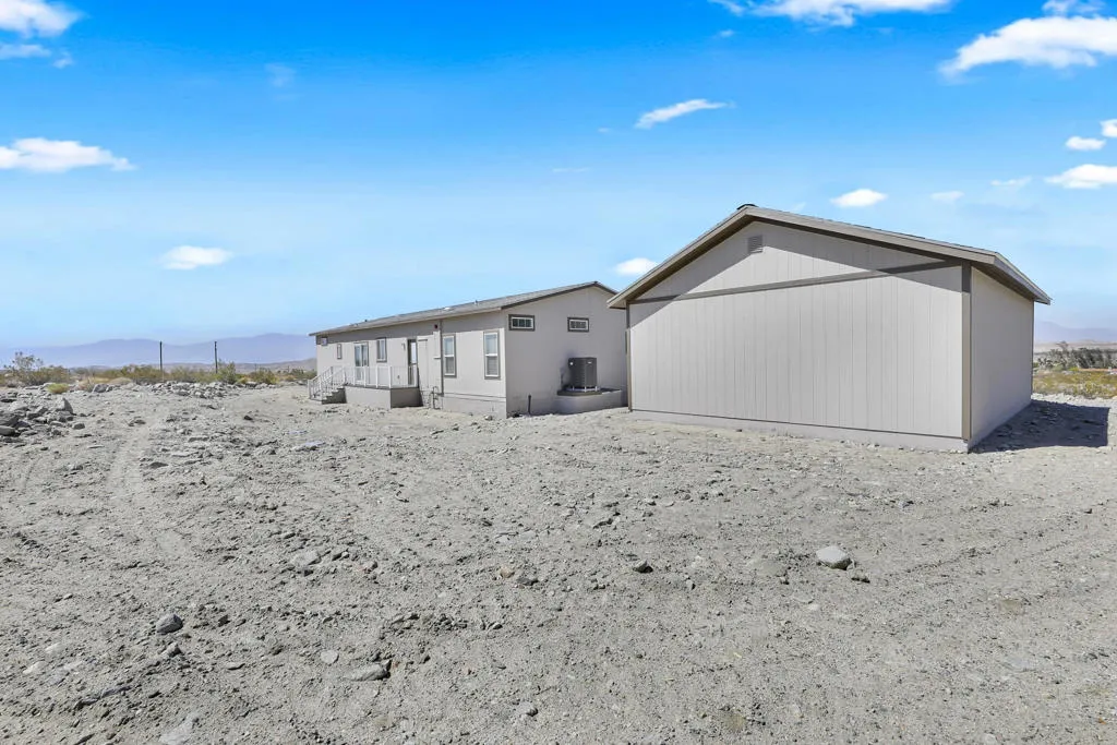20158 Penny Lane, Desert Hot Springs, California 92241 home-pic-24