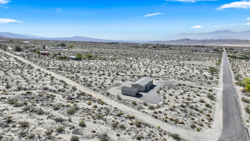 20158 Penny Lane, Desert Hot Springs, California 92241 home-pic-34