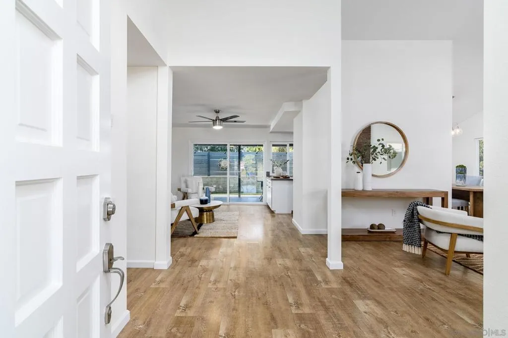 16556 Gabarda Rd, San Diego, California 92128 home-pic-6