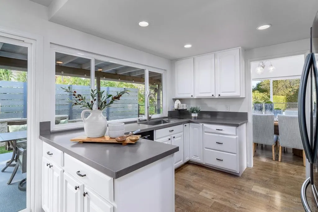16556 Gabarda Rd, San Diego, California 92128 home-pic-13