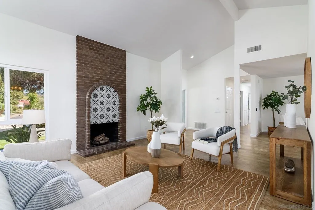 16556 Gabarda Rd, San Diego, California 92128 home-pic-8