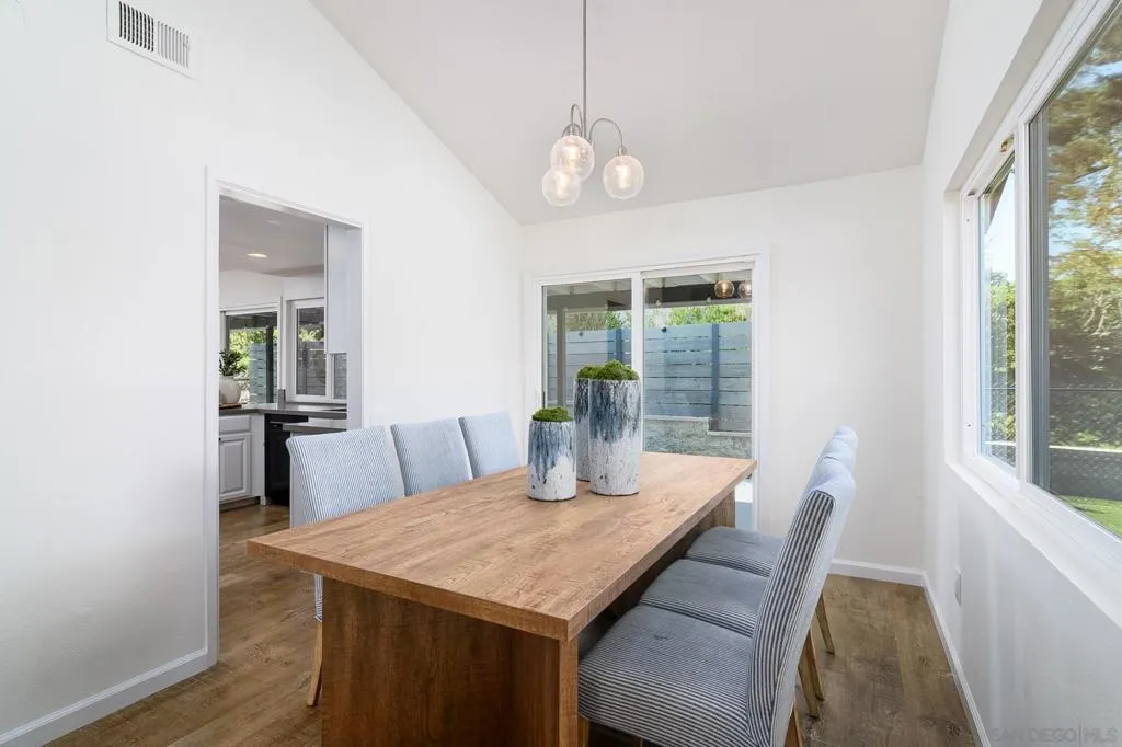 16556 Gabarda Rd, San Diego, California 92128 home-pic-11