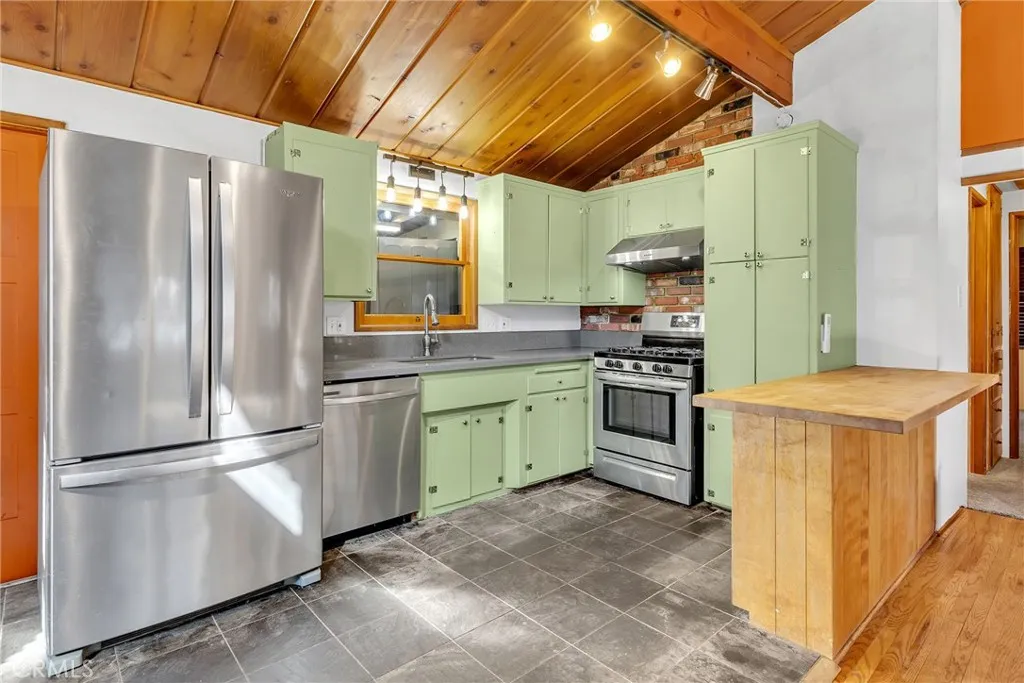 Kitchen with applianced upgraded within the last 2-3 years
