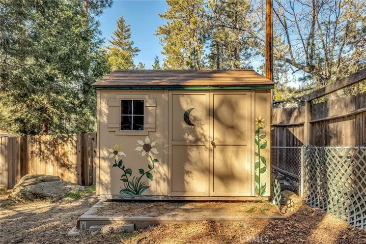 Spacious Shed for storage