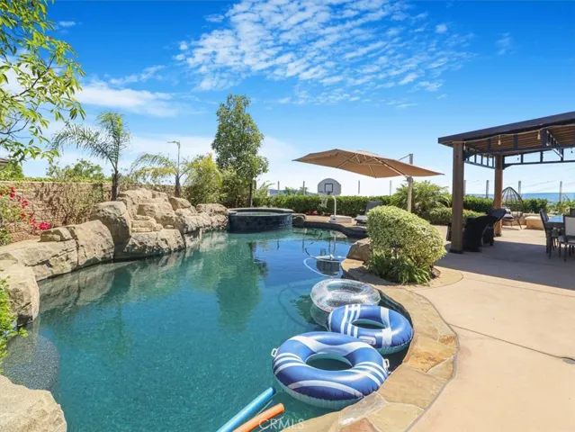 24049 Skyline, Mission Viejo, California 92692