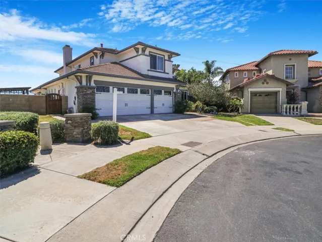 24049 Skyline, Mission Viejo, California 92692
