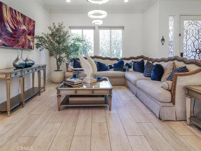 24049 Skyline, Mission Viejo, California 92692