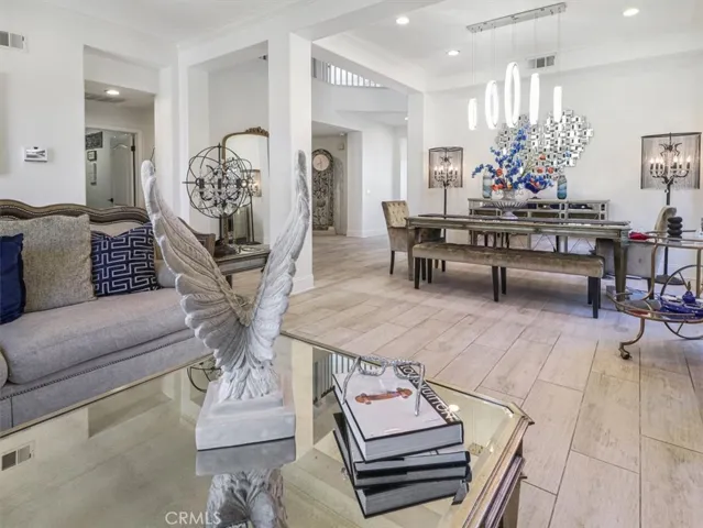 24049 Skyline, Mission Viejo, California 92692
