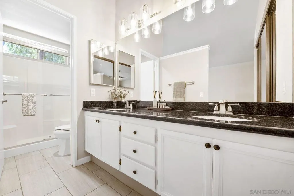 11781 Caminito De Las Missiones, San Diego, California 92128 home-pic-16