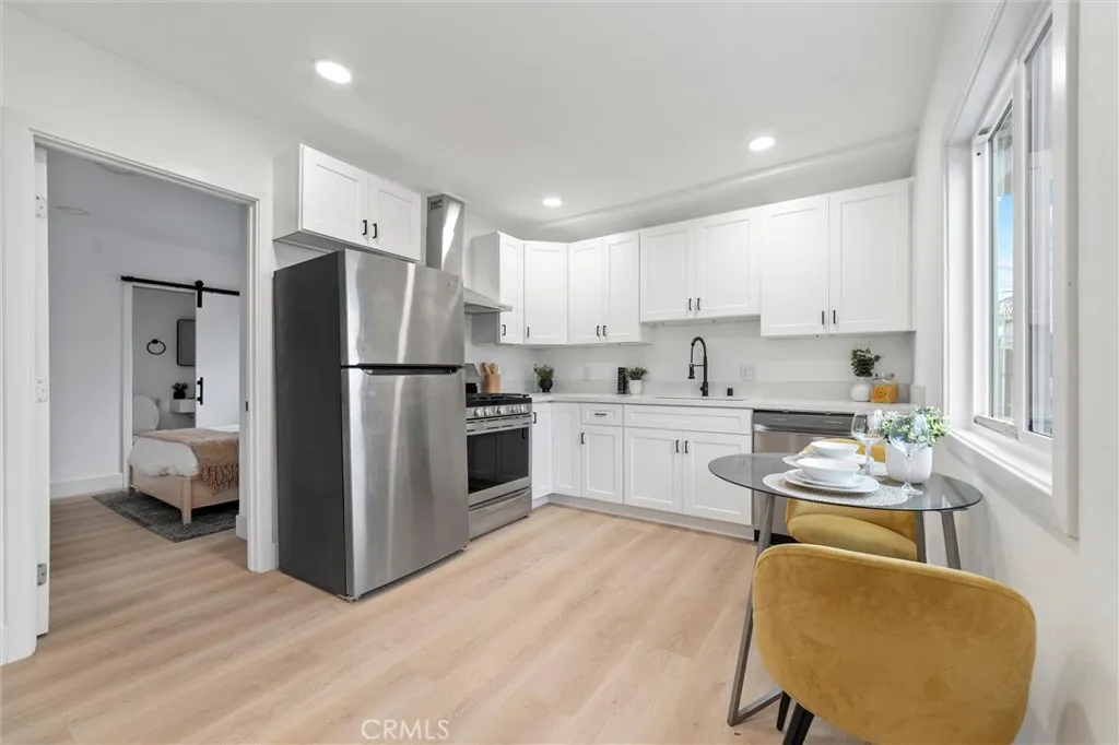 2315 Stanford Avenue, Los Angeles, California 90011 home-pic-9