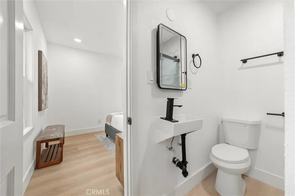 2315 Stanford Avenue, Los Angeles, California 90011 home-pic-17