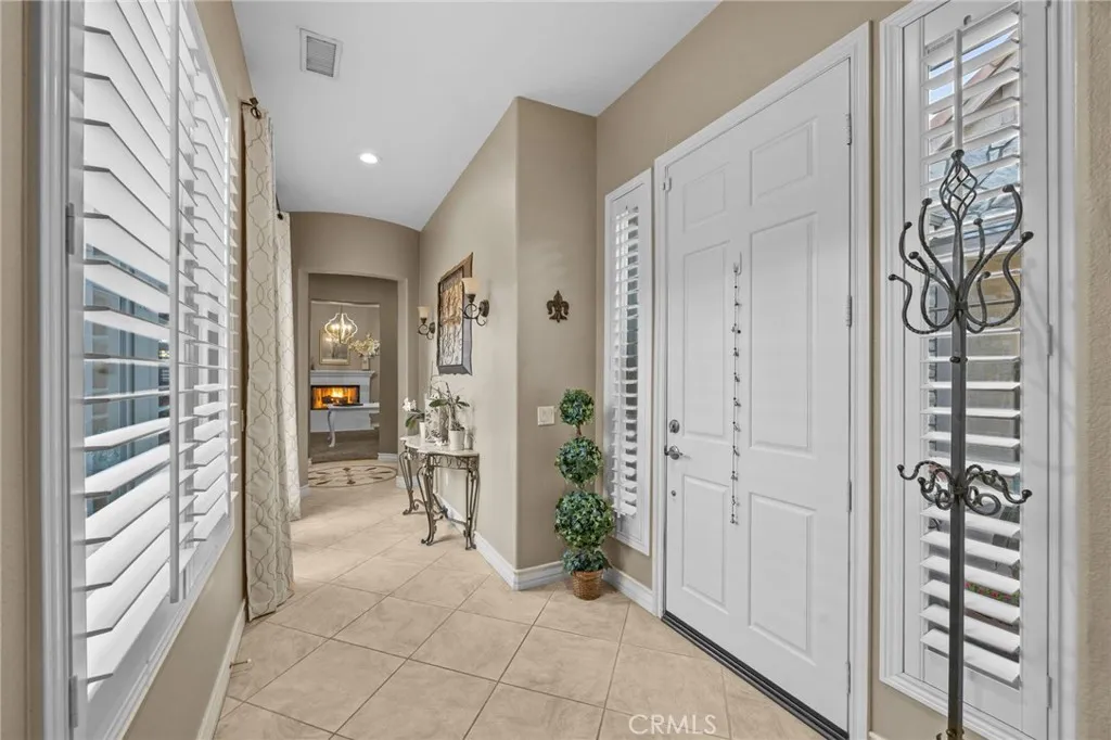 22349 Amber Eve Drive, Corona, California 92883 home-pic-6