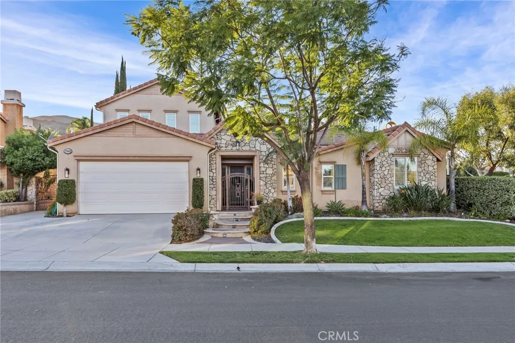 22349 Amber Eve Drive, Corona, California 92883 home-pic-2