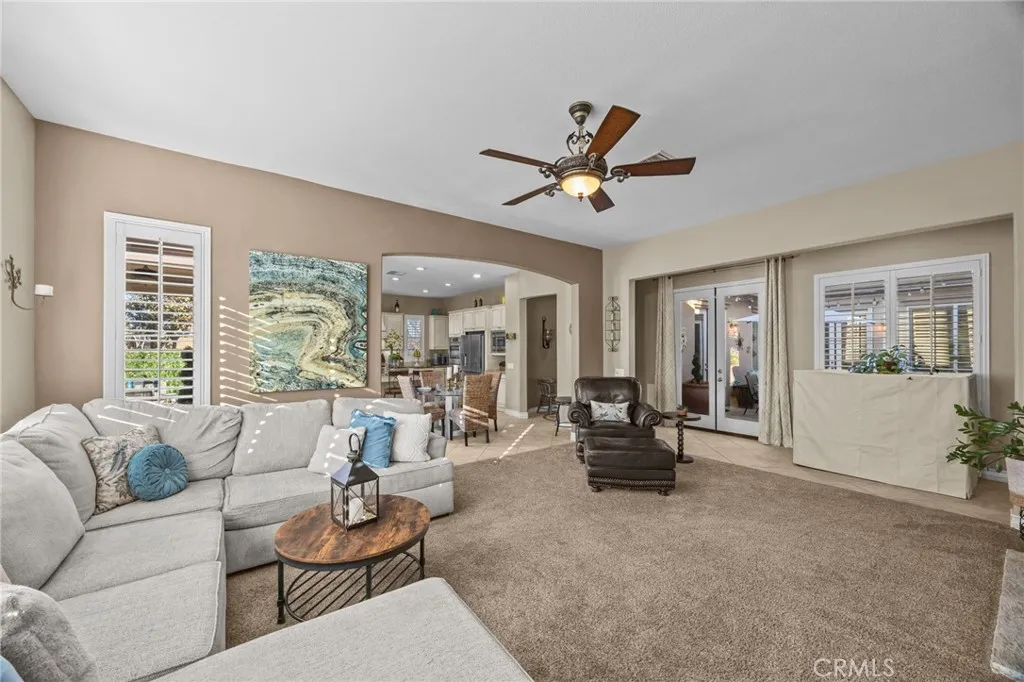 22349 Amber Eve Drive, Corona, California 92883 home-pic-10