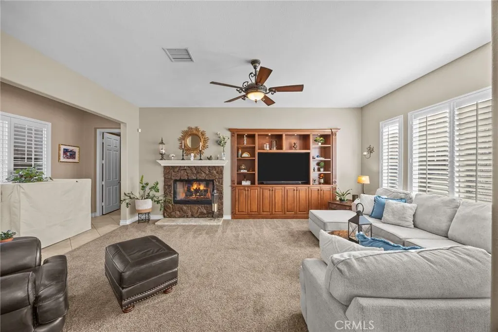 22349 Amber Eve Drive, Corona, California 92883 home-pic-9