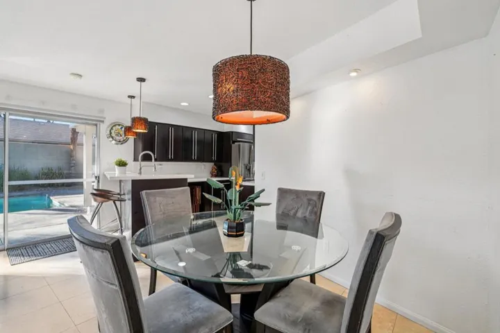 11-web-or-mls-Yucca Tree Dr-S3012-011