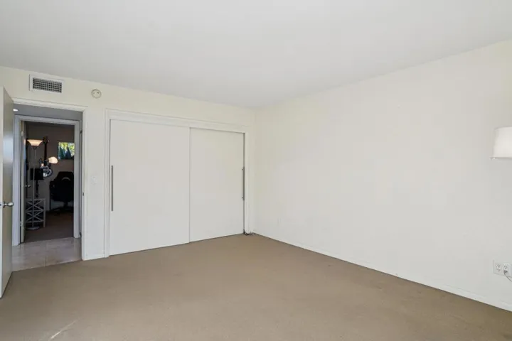 21-web-or-mls-Yucca Tree Dr-S3012-021