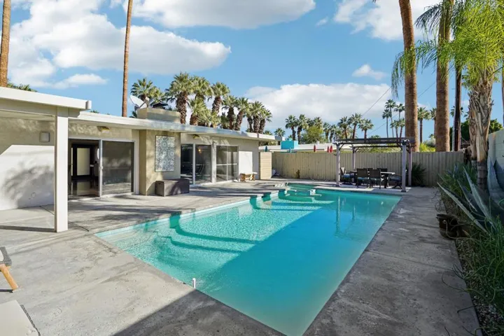 36-web-or-mls-Yucca Tree Dr-S3012-036