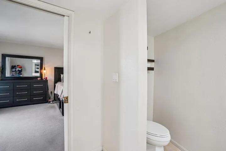 29-web-or-mls-Yucca Tree Dr-S3012-029