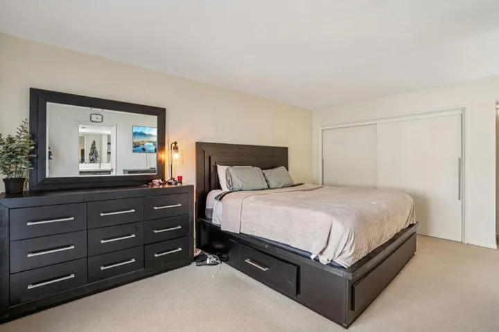 27-web-or-mls-Yucca Tree Dr-S3012-027