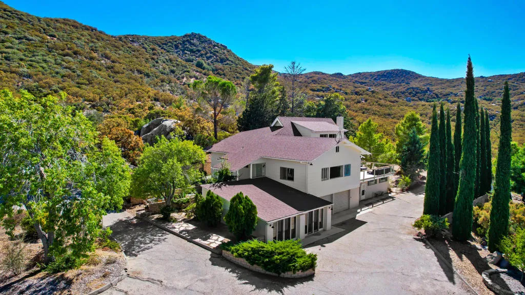 67079 Ribbonwood Drive, Mountain Center, California 92561 home-pic-1