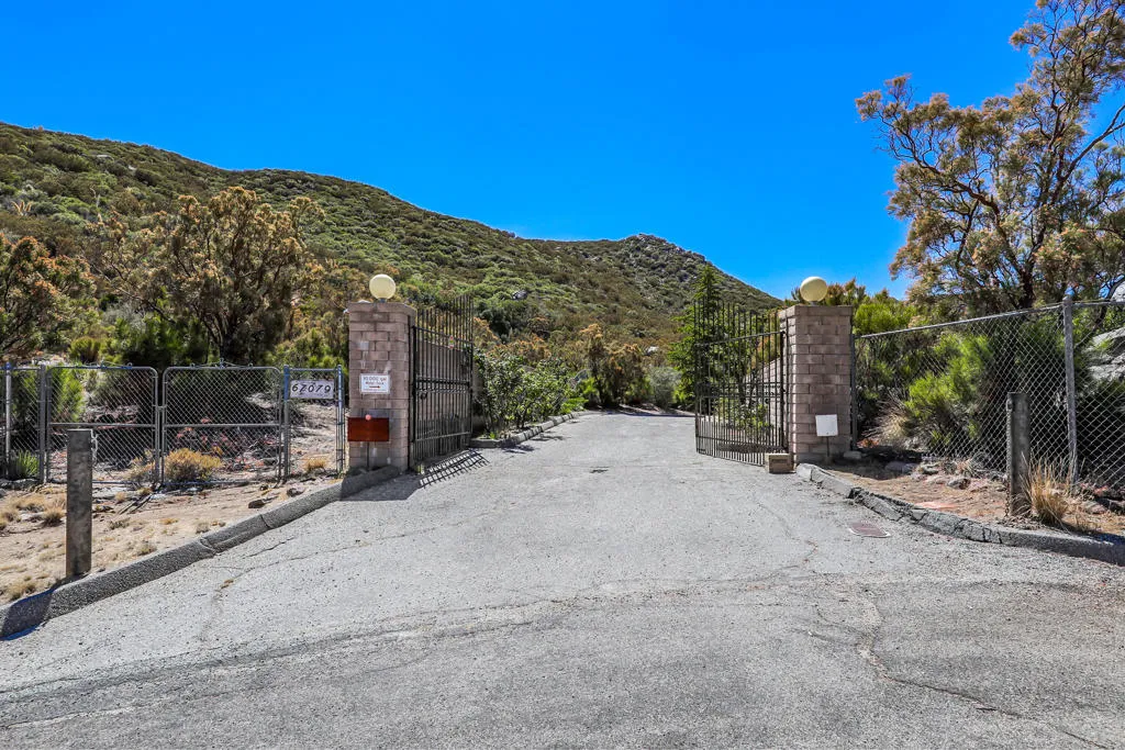 67079 Ribbonwood Drive, Mountain Center, California 92561 home-pic-3