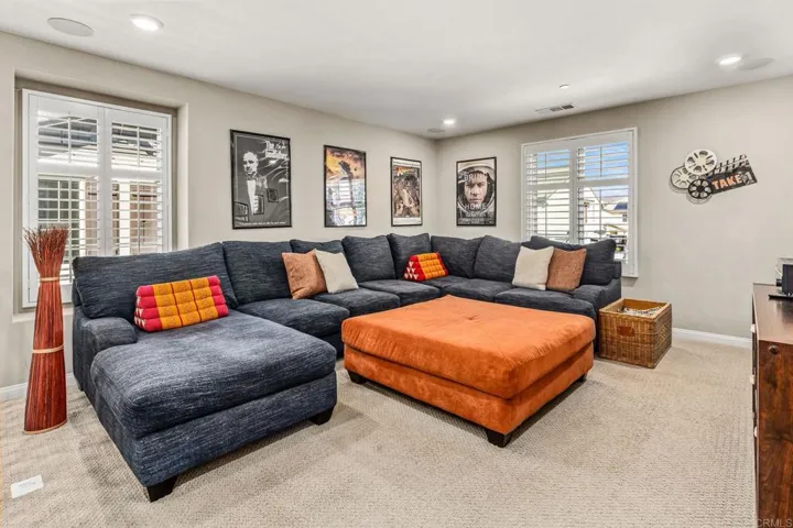 10664 Sandy Creek Drive, Santee, California 92071