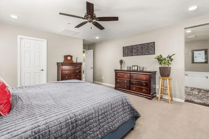 10664 Sandy Creek Drive, Santee, California 92071