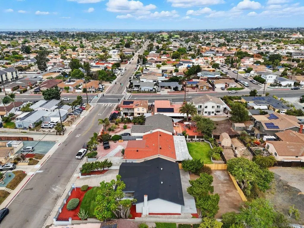 1325 First Ave, Chula Vista, California 91911 home-pic-26
