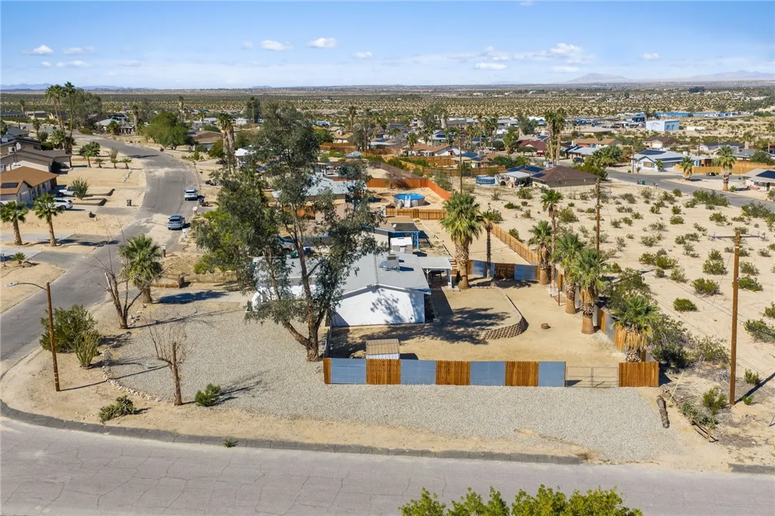 73904 Playa Vista Drive, 29 Palms, California 92277 home-pic-29