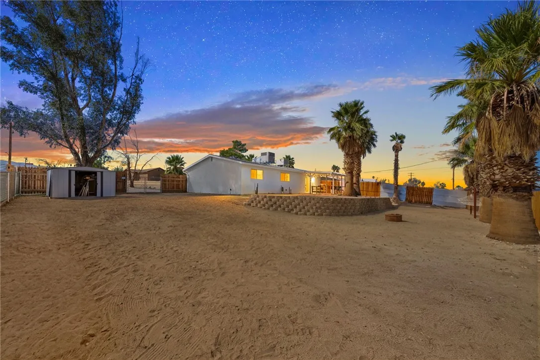 73904 Playa Vista Drive, 29 Palms, California 92277 home-pic-2
