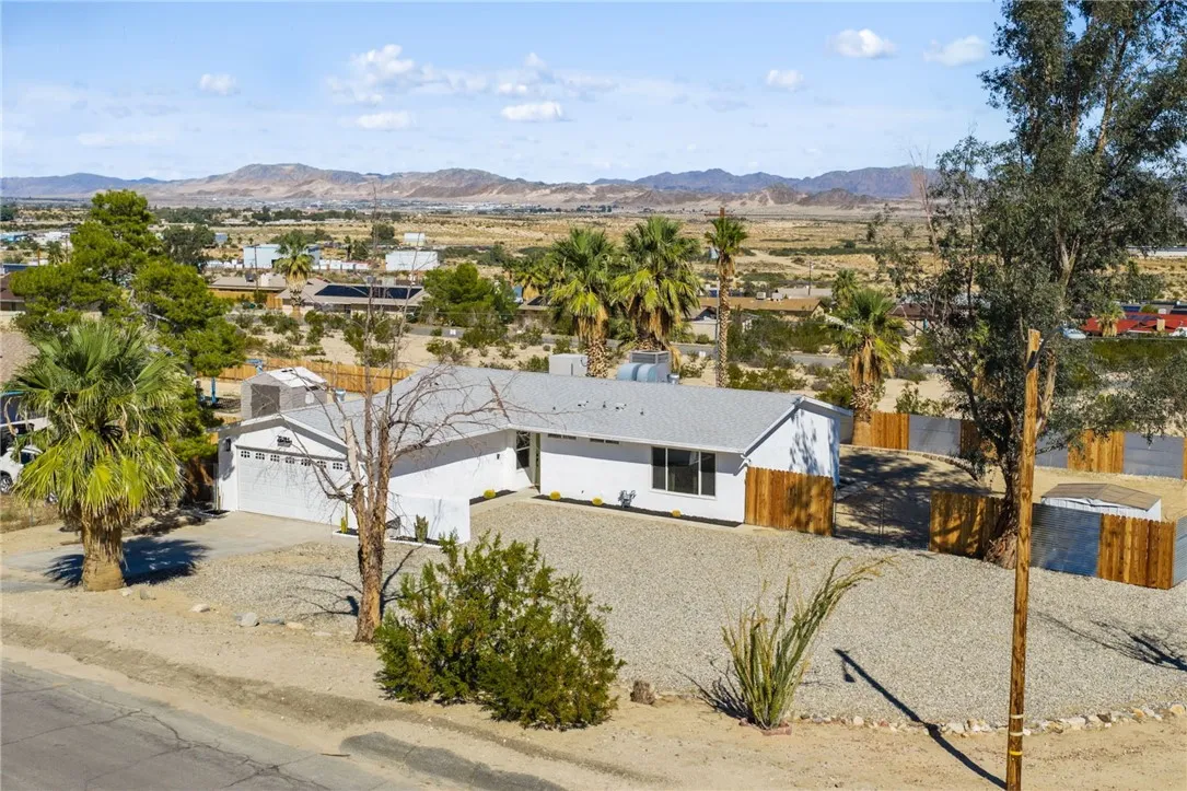 73904 Playa Vista Drive, 29 Palms, California 92277 home-pic-25