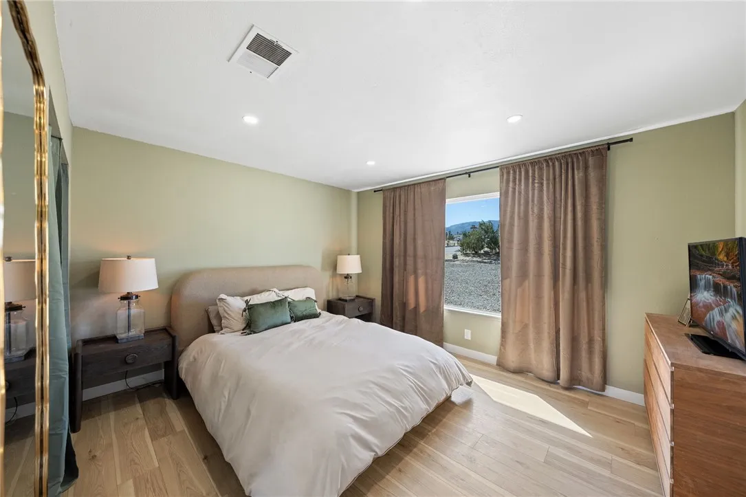 73904 Playa Vista Drive, 29 Palms, California 92277 home-pic-15