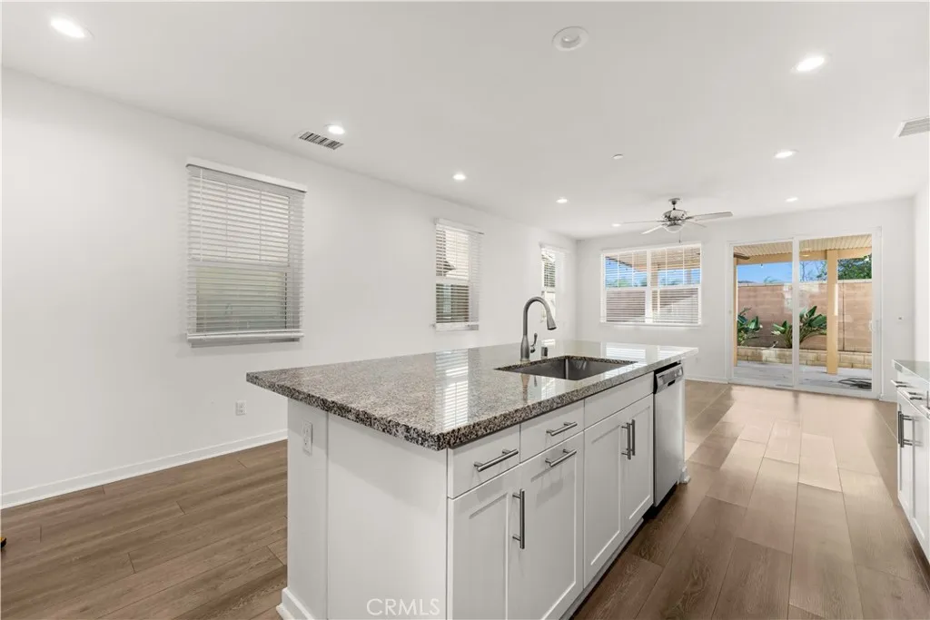 13873 La Pradera, Eastvale, California 92880 home-pic-3