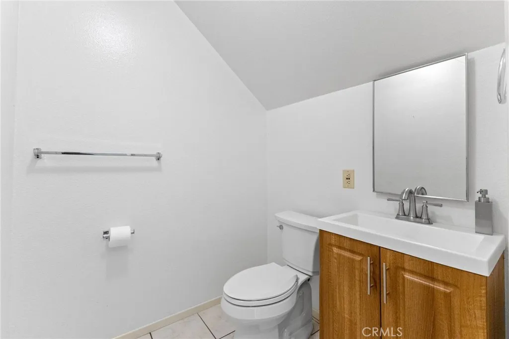 3913 Candlewood Street, Lakewood, California 90712 home-pic-30
