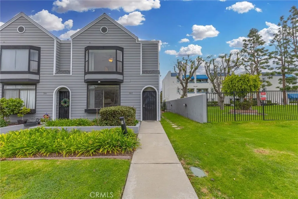 3913 Candlewood Street, Lakewood, California 90712 home-pic-3